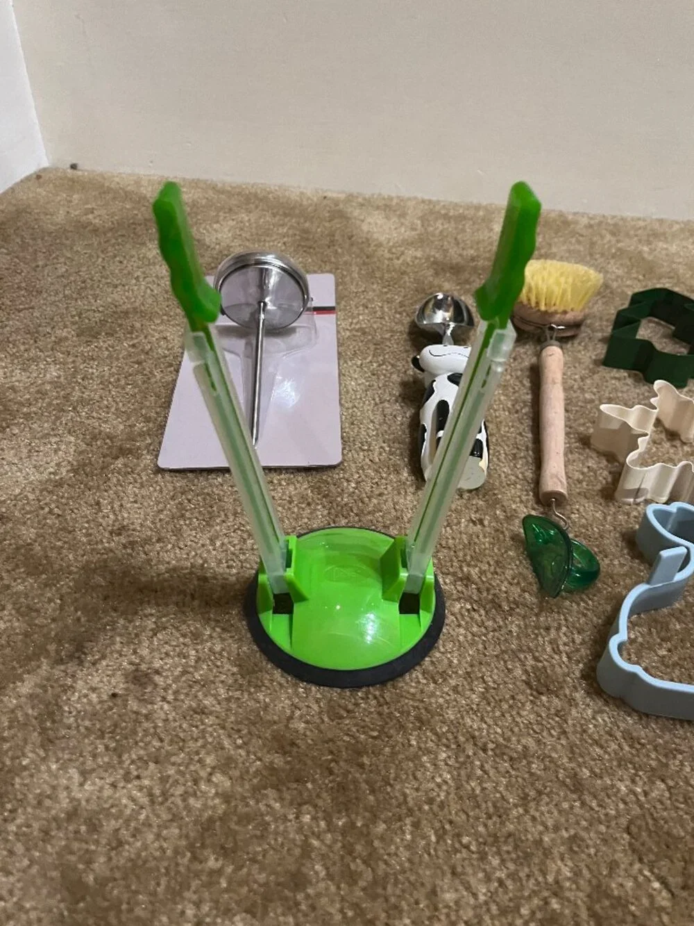 Lot of Kitchen Items